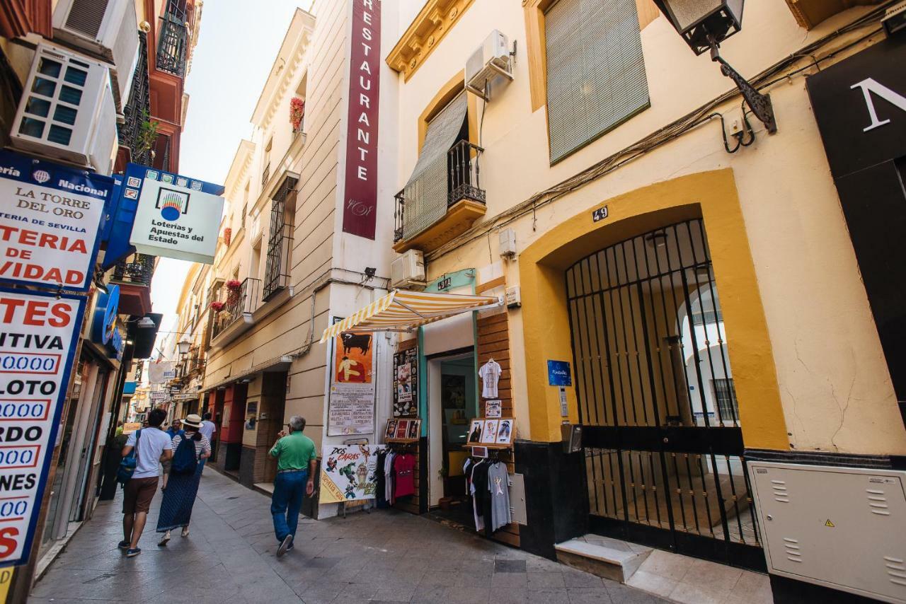 Apartamento Aitana, vistas Iglesia Magdalena desde Azotea Sevilla Exterior foto